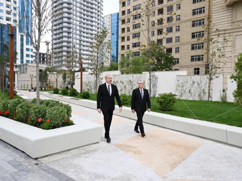 İlham Əliyev&nbsp;yeni salınan parkdakı&nbsp;şəraitlə tanış olub