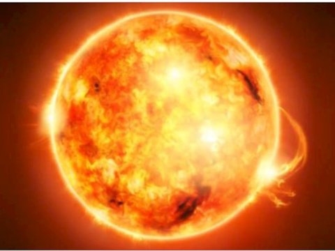 Günəşdə güclü partlayış