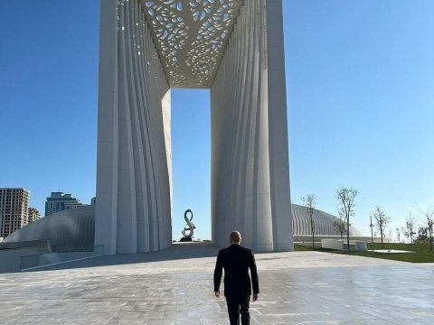 İkinci Şəhidlər xiyabanında Zəfər abidəsi ucaldılır