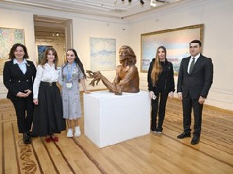 Leyla və Arzu Əliyevalar muzeydə