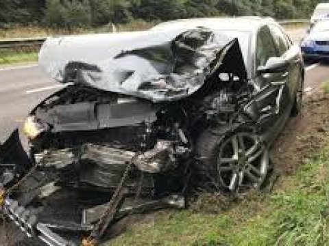 3-ü uşaq olmaqla bir ailənin üzvləri ağır qəzaya düşdülər