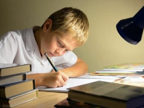 "Aztəminatlı ailələrdə böyüyənlərin tək çıxış yolu yaxşı oxumaqdır"