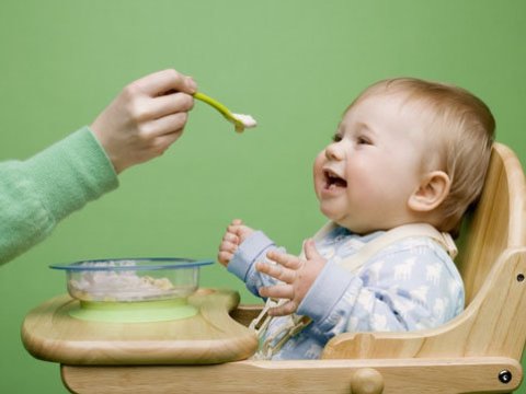 Aztəminatlı ailələrin körpələrinə 6 ay dövlət hesabına uşaq qidaları verilməsi təklif olunub
