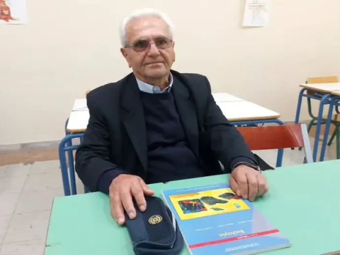 89 yaşlı kişi yenidən məktəbə getdi