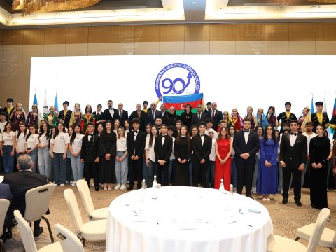 UNEC nəzdində Maliyyə-İqtisad Kollecinin 90 illik yubileyi keçirilib