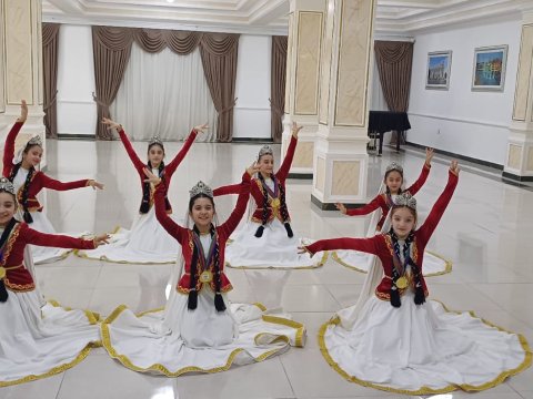Gəncənin uşaq rəqs ansamblı Çempionlar Kubokunun qalibi olub