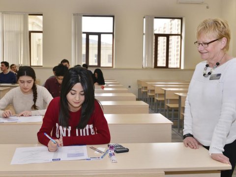 Universitetlərdə semestr imtahanlarının praktik üsulla keçirilməsi təklif olunur