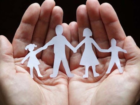 Yetkinlik yaşına çatmayanlarla bağlı komissiyaların təşkili və fəaliyyətinə dair dəyişiklik birinci oxunuşda təsdiqlənib