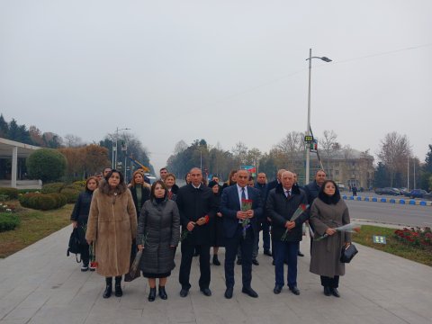 MDU-nun heyəti Ümummilli liderin xatirəsini yad ediblər&nbsp;