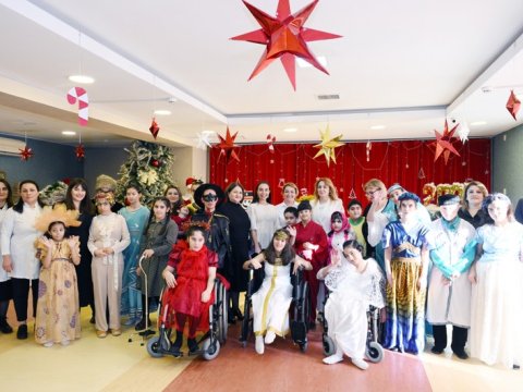 Leyla Əliyeva əlilliyi olan şəxslər üçün sosial xidmət müəssisələrini ziyarət edib