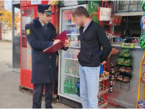 Lənkəranda yetkinlik yaşına çatmayanlara tütün məmulatları satanlar məsuliyyətə cəlb olunub