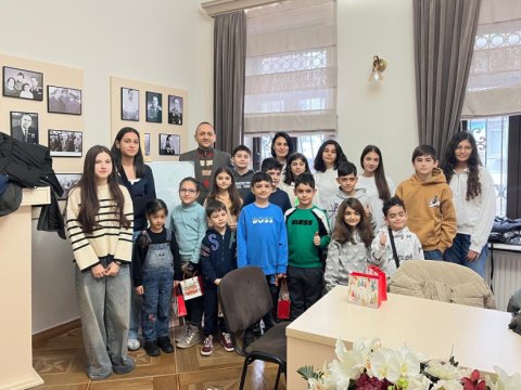 Batumidə yaşayan soydaşlarımızın uşaqları Azərbaycan dili və tarixini öyrənirlər