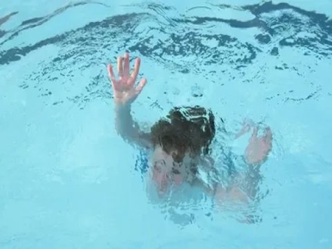 5 yaşlı uşaq bədbəxt hadisənin qurbanı olub