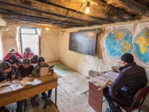 Baş nazir: Hazırda 473 məktəbin əsaslı təmirinə ehtiyac var