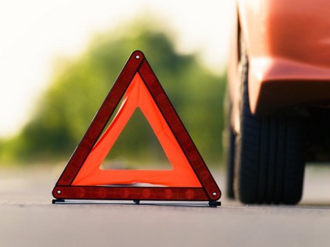 13 yaşlı yeniyetməni avtomobil vurub