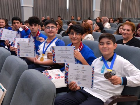 67 paytaxt məktəblisi olimpiadada qalib olub