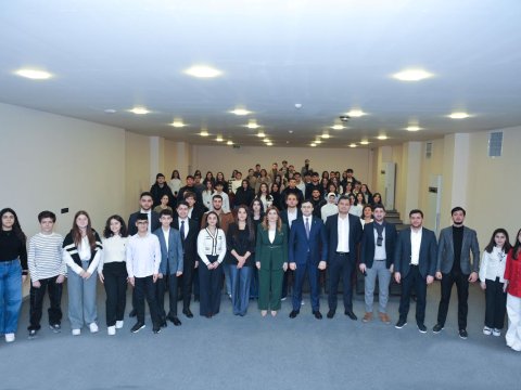 BMU-da iş adamları ilə tələbələrin görüşü keçirilib