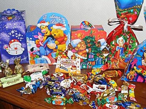 Yeni il bağlamaları: Uşaqlara sevinc gətirir, yoxsa xəstəlik? - PEDİATR