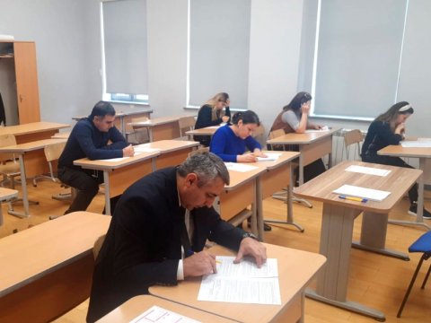 Məktəblərdə vakant direktor vəzifəsinə işə qəbul üzrə test imtahanı keçirilir