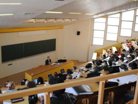 Ən çox bu universitetlərin tələbələrinə kredit verilib -&nbsp;SİYAHI