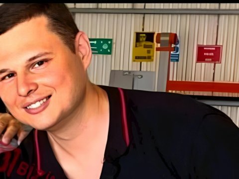 Mərhum pilot Bakı Avropa Liseyinin məzunu OLUB