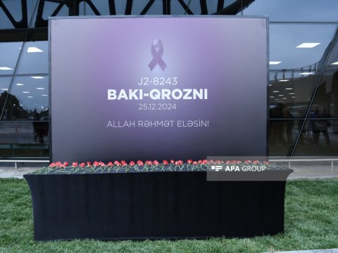 Hava limanında təyyarə qəzasında həlak olanların xatirəsi anılır -&nbsp;FOTO