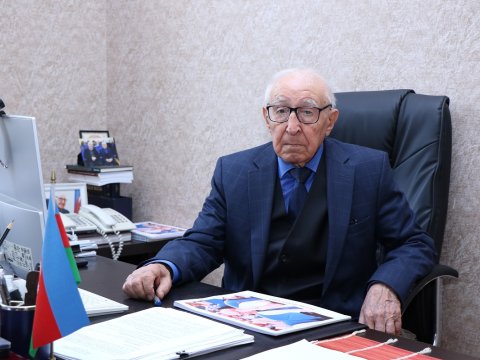 Akademik: &ldquo;Azərbaycanda süni IT-nin inkişafına diqqət ayırmalıdır&rdquo;