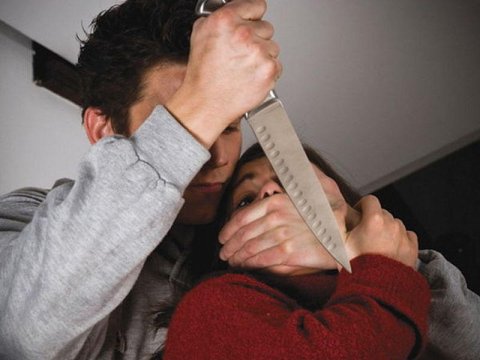 Ata 4 azyaşlı uşağını qətlə yetirib