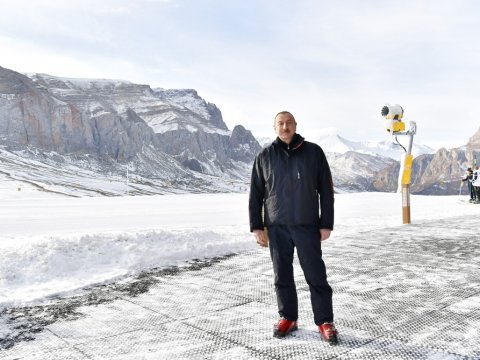 Prezident ailəsi ilə Şahdağ Turizm Kompleksində