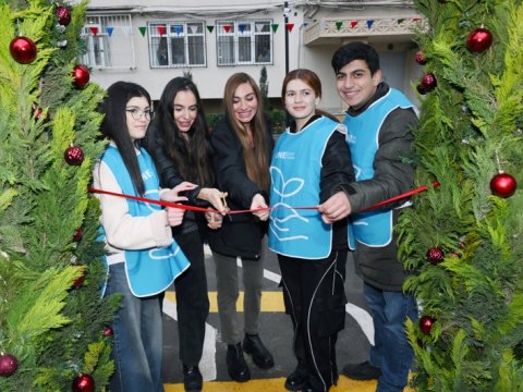 Bakıda növbəti yenilənmiş həyətlər istifadəyə verilib