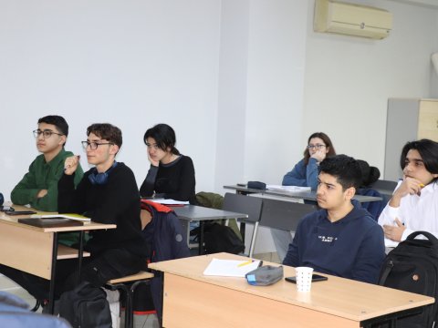 Fizika fənni üzrə beynəlxalq olimpiadalara hazırlıq davam edir