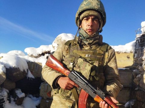 Özünü öldürən əsgər bu universitetin məzunudur