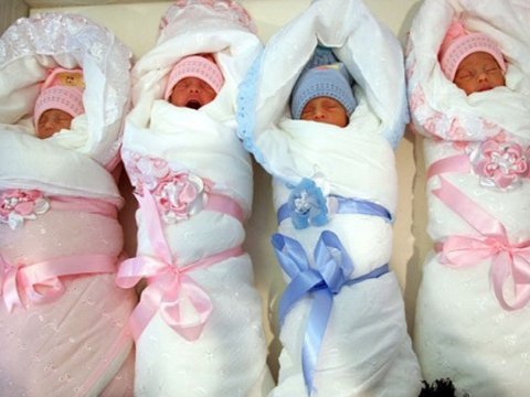 Keçən ilin 11 ayında 3090 əkiz, 117 üçəm və 4 dördəm doğulub