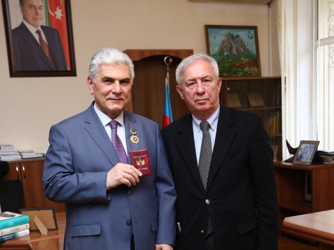 ADPU rektoru &ldquo;Qızıl Ürək&rdquo; ordeni ilə təltif olunub