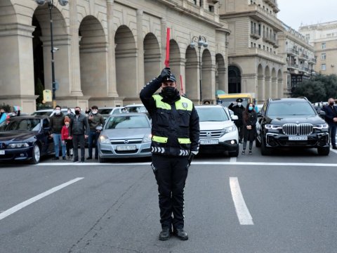 20 Yanvar şəhidlərinin xatirəsi bir dəqiqəlik sükutla yad olunub