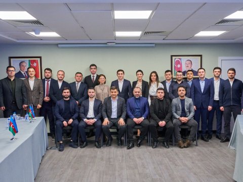 Fərid Əhmədov &ldquo;Yüksəliş&rdquo; müsabiqəsinin qalibləri ilə görüş keçirib