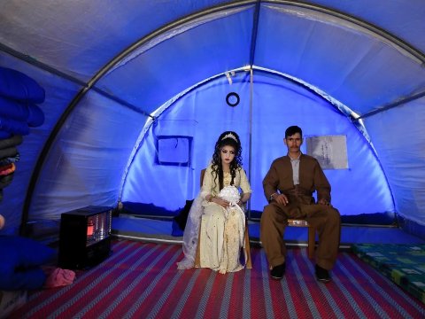 Doqquz yaşlı qızlarla nikaha icazə verildi