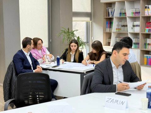 “Təqdimat bacarıqlarının inkişafı” mövzusunda təlim təşkil edilib