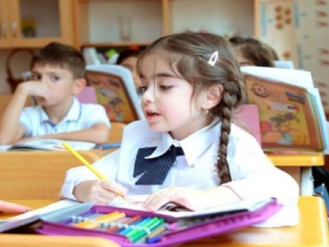 Tədris digər dillərdə aparılan siniflərdə &ldquo;Azərbaycan tarixi&rdquo; fənninin tədrisinə dair &nbsp;AÇIQLAMA