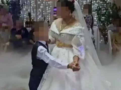 8 yaşlı "bəy"lə 13 yaşlı "gəlin"in toyu ölkəni ayağa qaldırdı