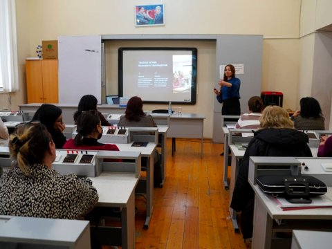 "Sinifdən liderliyə: tədrisdə innovativ yanaşmalar" mövzusunda təlim 