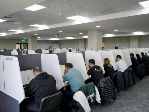 Xaricdə ali təhsil almış şəxslər üçün peşə tanınması üzrə imtahan keçirilib