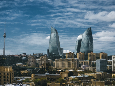 5 dərəcəyədək isti olub