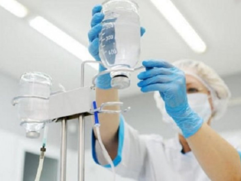 8 aylıq körpənin üzərinə qaynar su tökülüb