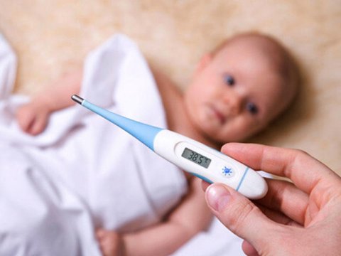 Ağdaşda beş yaşlı uşaq termometri ağzında sındırdı