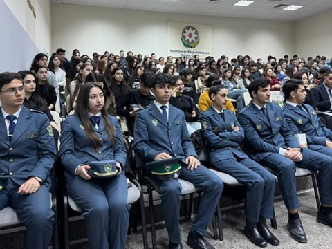 Gömrük Komitəsində yenidən maaş&nbsp;problemi -&nbsp;Tələbələrin təqaüdü verilmir