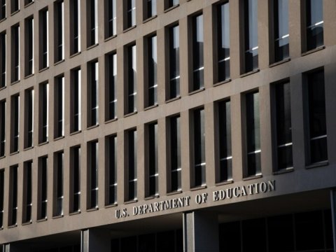 ABŞ Təhsil Nazirliyinin ləğvi məktəbləri maliyyələşdirmədən məhrum edə bilər