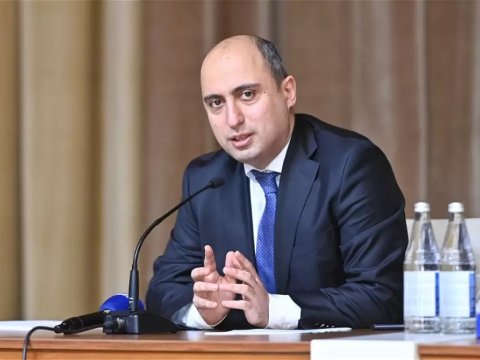 Dərsin başlama vaxtını direktor və valideynlər müəyyən edə bilər