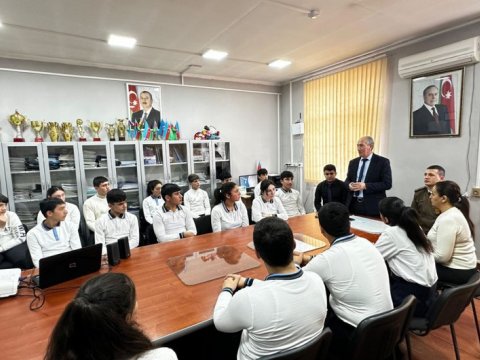 FHN məktəblərdə maarifləndirmə tədbirləri keçirib