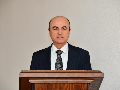 Əminağa Sadıqov kollektivə təqdim olundu -&nbsp;FOTO